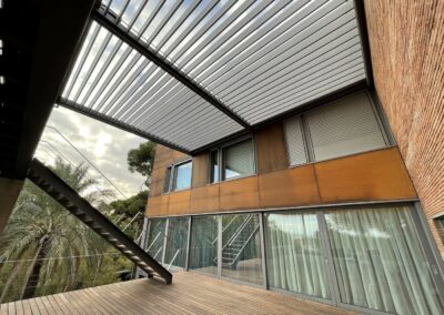 Pérgola bioclimática Alba en Barcelona